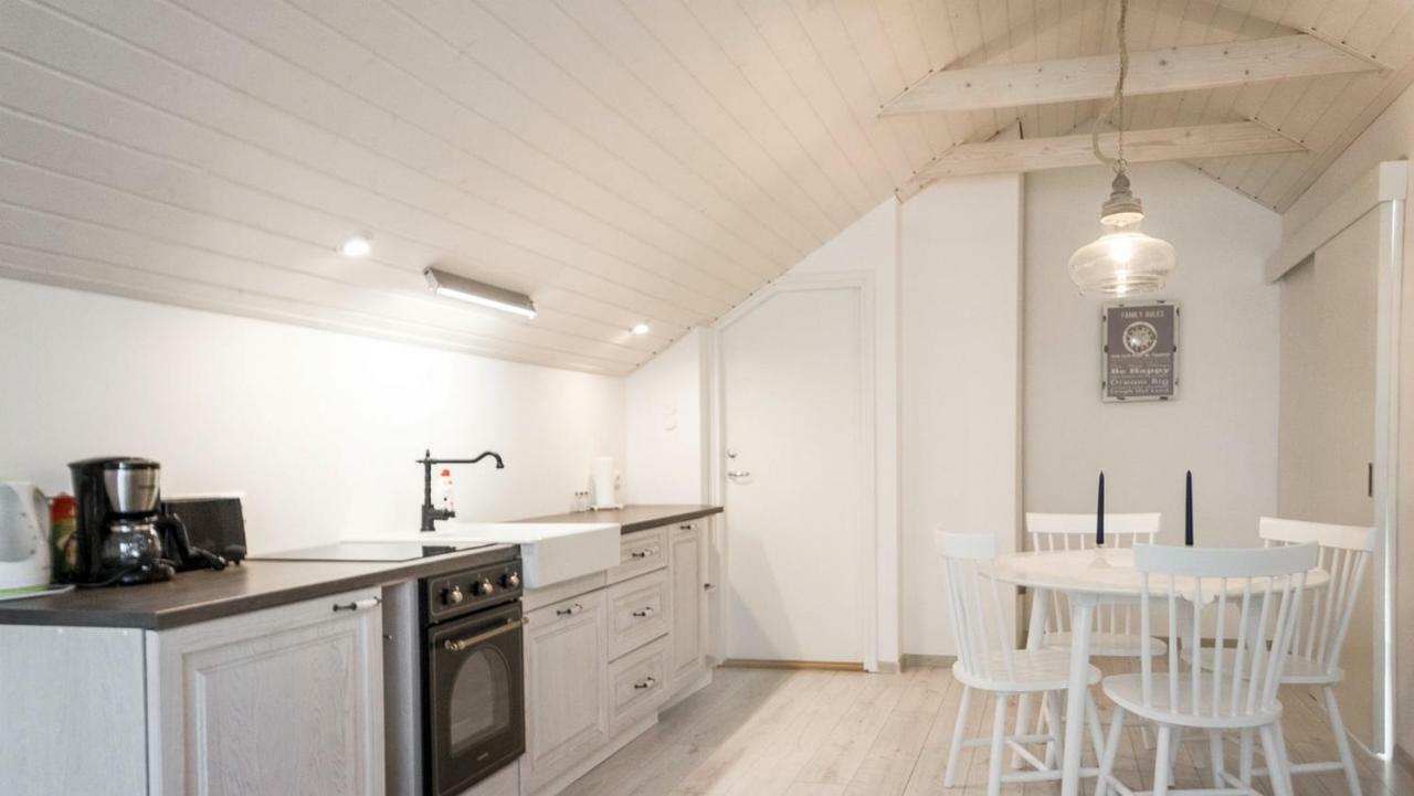 Best Stay- Paernu With Garden Exterior photo