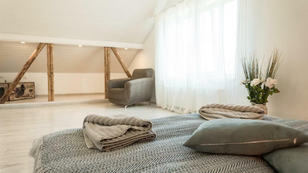 Best Stay- Paernu With Garden Exterior photo